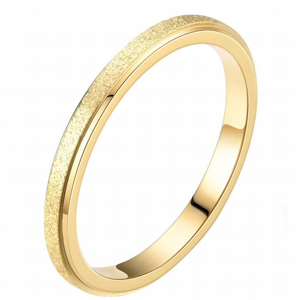 Elegant Gold-Tone Ring